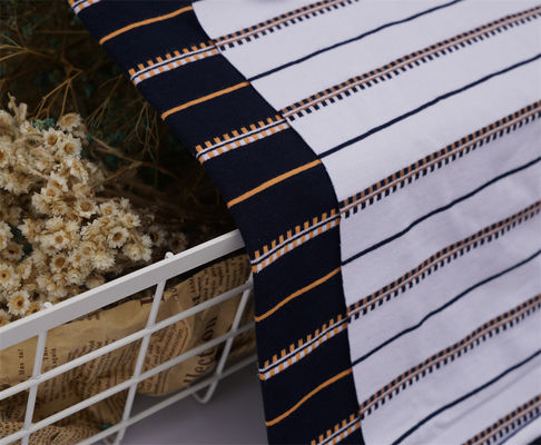 Ein guter Preis. Weiches und hautfreundliches, langlebiges gestreiftes Strickgewebe für den Freizeitgebrauch Online