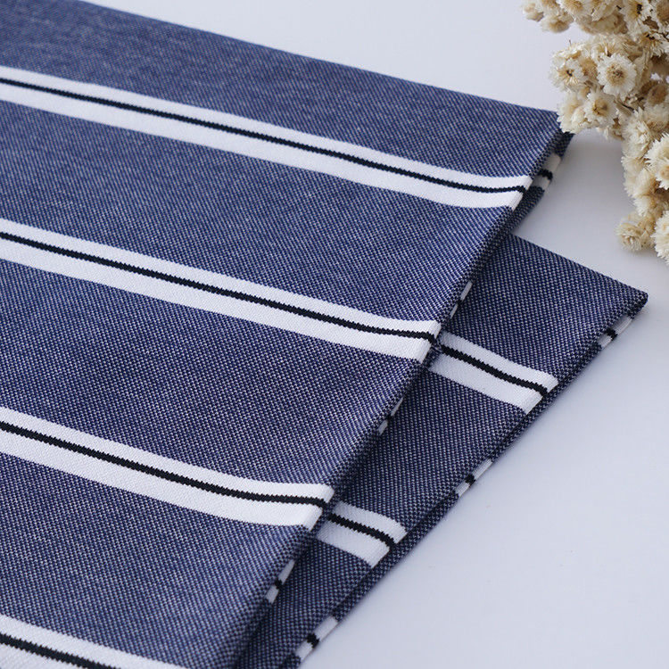 Natürliches Gefühl und gute Textur Komfortabel gestreiftes Strickgewebe für Polo-Shirt