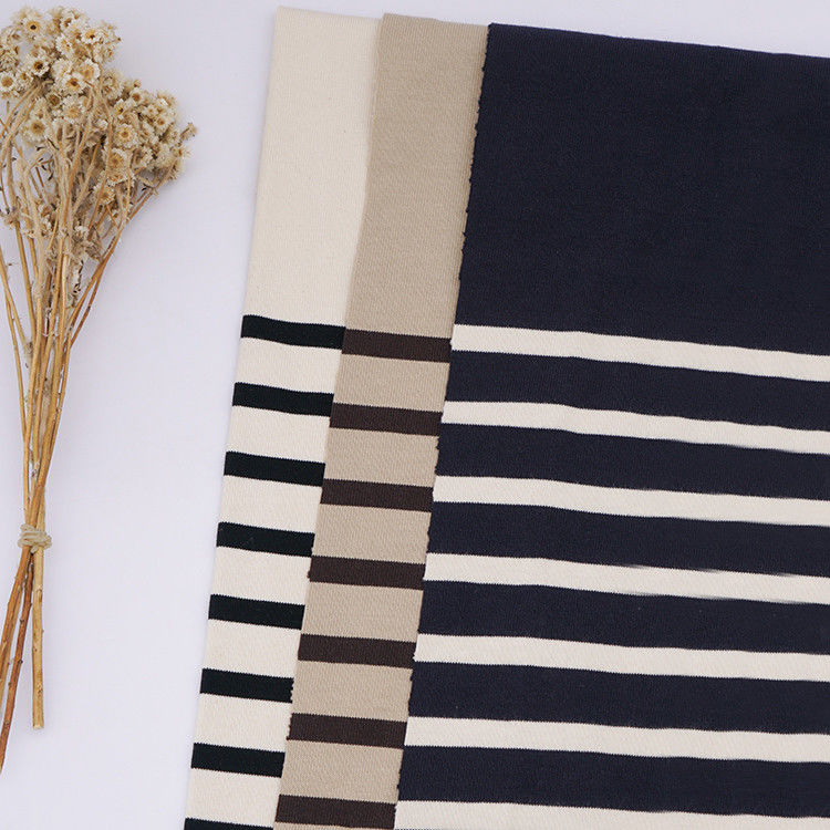 Atmungsaktive und hautfreundliche, komfortable und gesunde gestreifte Strickstoffe für Trainieranzug