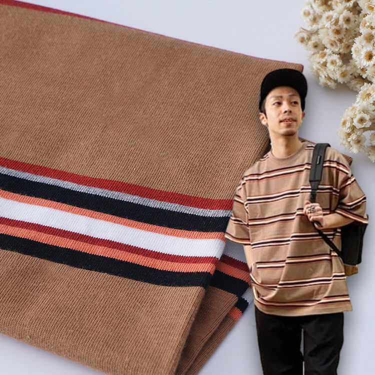 Hautfreundliches und luftdurchlässiges, feuchtabsorbierendes gestreiftes Strickgewebe für den Freizeitgebrauch