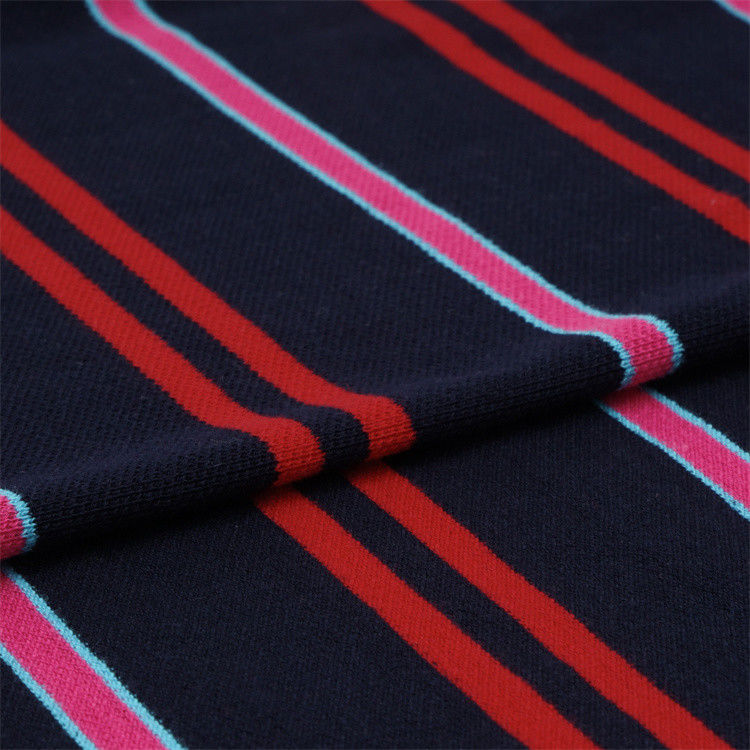 Steif und klar, gute Textur und reines Baumwollstrichgewebe für das Polo-Shirt