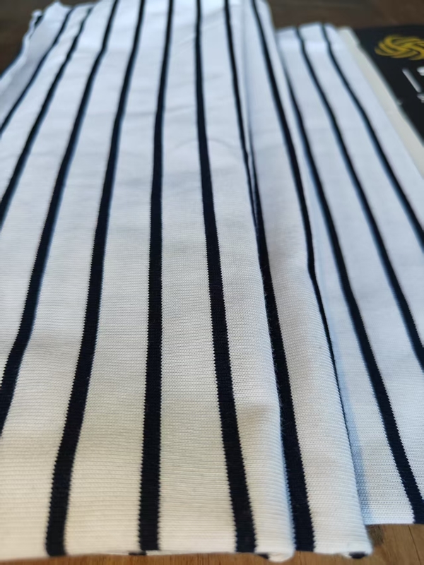 Atmungsaktiv und komfortabel nicht leicht zu verblassen gestreiftes Material Stoff für T-Shirt