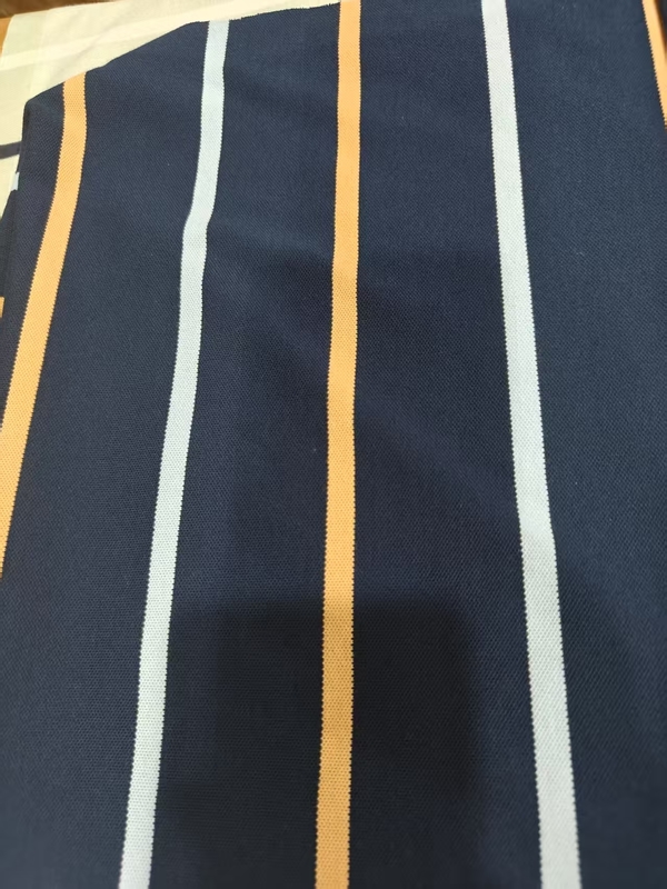 Verschleißbeständig und komfortabel, Anti-Falten und erfrischend gestreiftes Material Stoff für Polo-Shirt