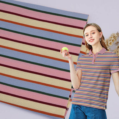 Weiches, feuchtigkeitsdämpfendes und glattes gestreiftes Strickgewebe für den Freizeitgebrauch