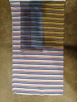 Ein guter Preis. Atmungsaktive und feuchtigkeitsfeste und komfortable gestreifte Stoffe für T-Shirts Online