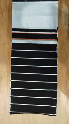 Glatte und hautfreundliche, atmungsaktive, natürliche, gestreifte Stoffe für T-Shirts