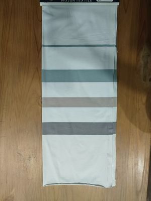 Ein guter Preis. Hautfreundliche, glatte, gestreifte Stoffe für den Freizeitgebrauch Online