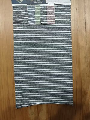 Ein guter Preis. Modische Stoffe aus elastischem gestreiftem Material für lässige Kleidung Online