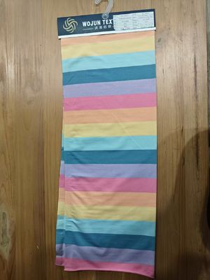 Ein guter Preis. Natürliche und atmungsaktive und langlebige elastische gestreifte Stoffe für T-Shirts Online