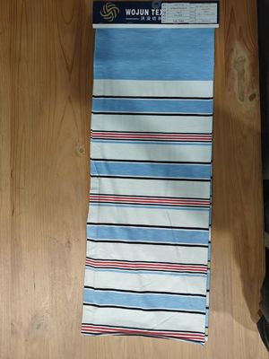 Atmungsaktive, bequeme, modische und weiche, durble gestreifte Strickstoffe für T-Shirts.