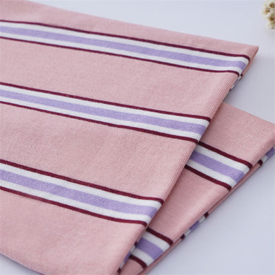 Ein guter Preis. Mehrfarbiges und modisches Baumwollgewebe für T-Shirts Online