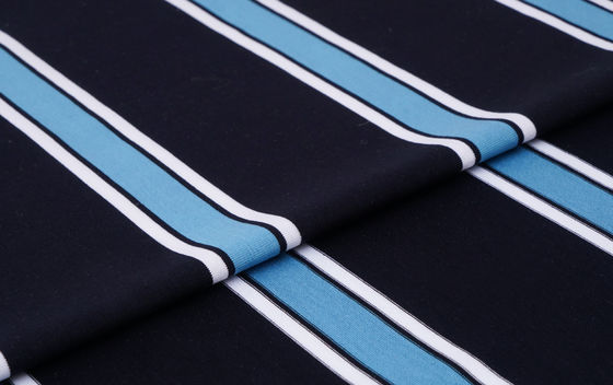 Ein guter Preis. Hautfreundliches und gesundes, komfortables, hygroskopisch gestreiftes Strickgewebe für T-Shirts Online