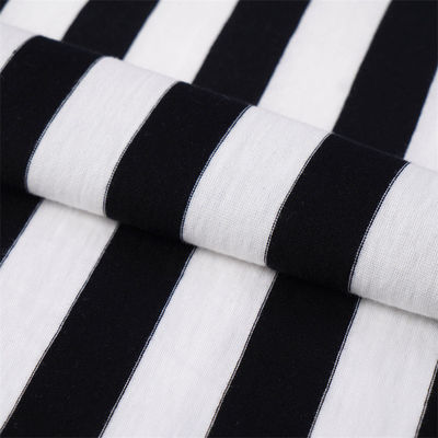 Komfortabel und atmungsaktiv, weich, leicht, hautfreundlich gestreiftes Strickgewebe für T-Shirts