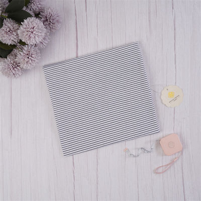 Ein guter Preis. Hautfreundlich, umweltfreundlich, komfortabel, gestreiftes Stoff für lässige Kleidung Online