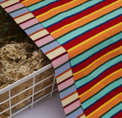 Ein guter Preis. Atmungsaktiver und bequemer elastischer gestreifter Strickstoff für Freizeitkleidung Online