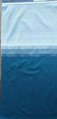 Ein guter Preis. Atmungsaktiver gestreifter Strickstoff 95 % Baumwolle 5 % Elasthan für T-Shirts Online