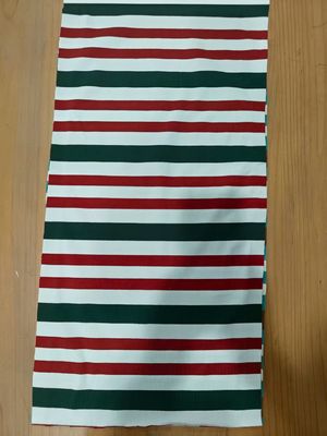 Ein guter Preis. Bequemer, atmungsaktiver und stilvoller gestreifter Strickstoff für Poloshirts Online