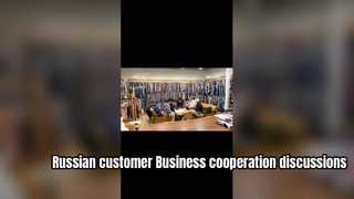 Live aus unserem Showroom: Ein produktiver Tag mit unseren Kunden aus Russland